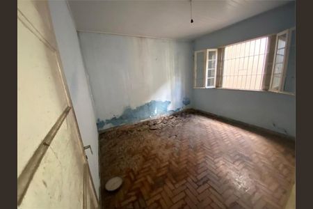 Casa à venda com 100m², 3 quartos e 2 vagas