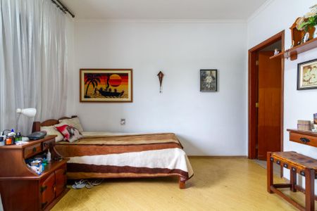 Casa de condomínio à venda com 279m², 4 quartos e 6 vagasQuarto