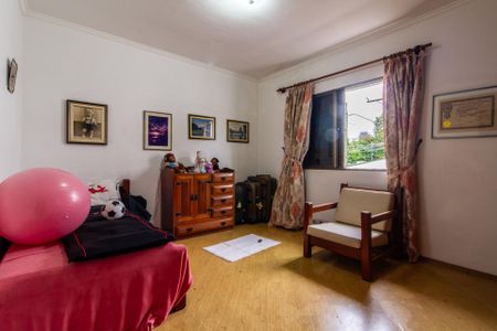 Casa de condomínio à venda com 279m², 4 quartos e 6 vagasSuíte 2