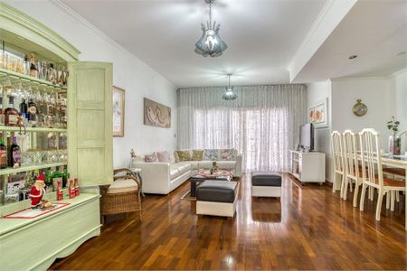 Casa de condomínio à venda com 279m², 4 quartos e 6 vagasSala