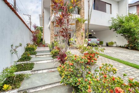 Casa de condomínio à venda com 279m², 4 quartos e 6 vagasÁrea comum