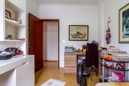 Casa de condomínio à venda com 279m², 4 quartos e 6 vagasQuarto 2