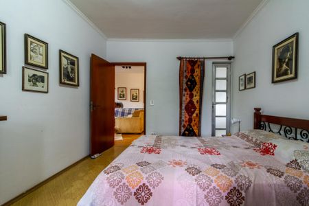 Casa de condomínio à venda com 279m², 4 quartos e 6 vagasSuíte