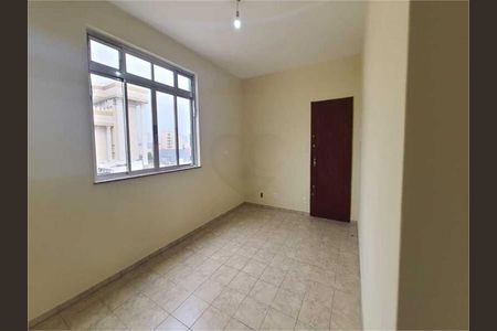Apartamento à venda com 79m², 1 quarto e sem vaga