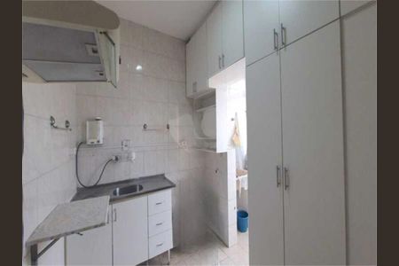 Apartamento à venda com 79m², 1 quarto e sem vaga