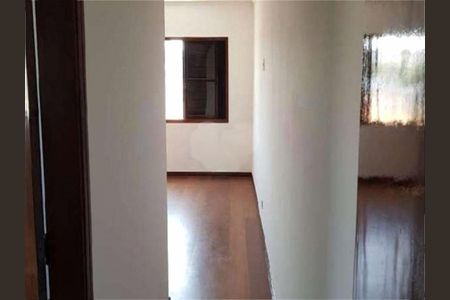 Casa à venda com 225m², 3 quartos e 4 vagas