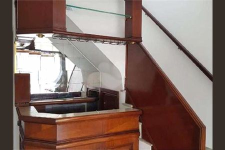 Casa à venda com 225m², 3 quartos e 4 vagas