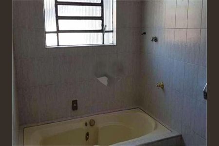 Casa à venda com 225m², 3 quartos e 4 vagas