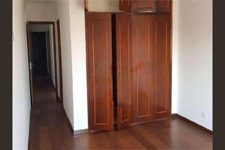 Casa à venda com 225m², 3 quartos e 4 vagas