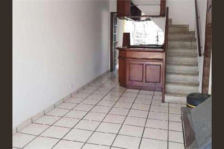 Casa à venda com 225m², 3 quartos e 4 vagas