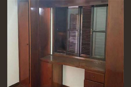 Casa à venda com 225m², 3 quartos e 4 vagas