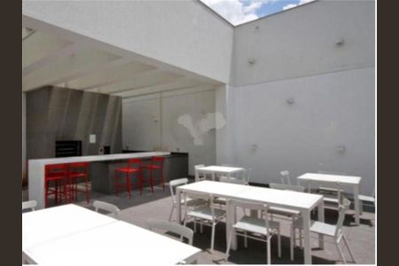 Apartamento à venda com 34m², 1 quarto e sem vaga