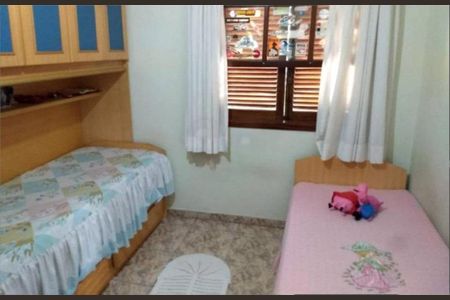 Casa de condomínio à venda com 103m², 2 quartos e 4 vagas