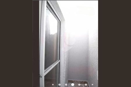 Casa de condomínio à venda com 129m², 3 quartos e 4 vagas