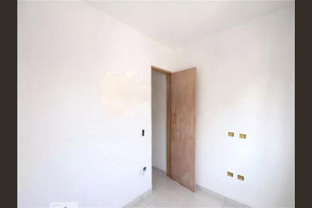 Casa de condomínio à venda com 129m², 3 quartos e 4 vagas