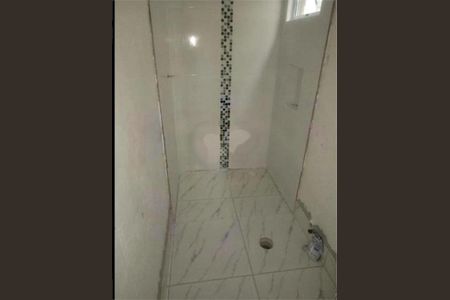 Casa de condomínio à venda com 129m², 3 quartos e 4 vagas