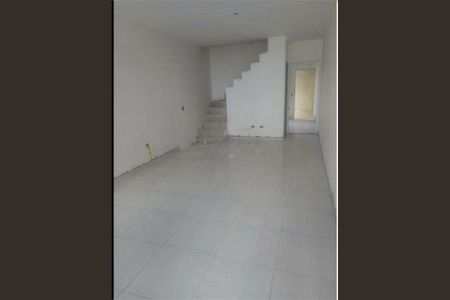 Casa de condomínio à venda com 129m², 3 quartos e 4 vagas