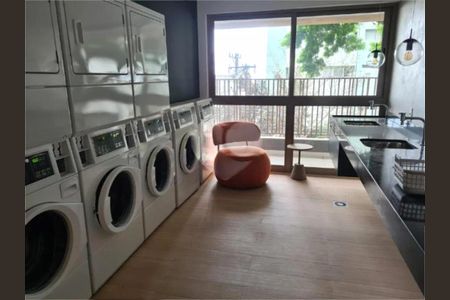 Apartamento à venda com 28m², 1 quarto e sem vaga