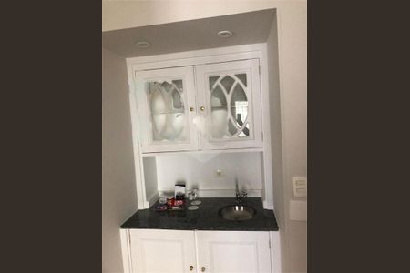 Apartamento à venda com 30m², 1 quarto e 1 vaga