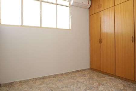 Apartamento para alugar com 68m², 3 quartos e 1 vagaQuarto 2