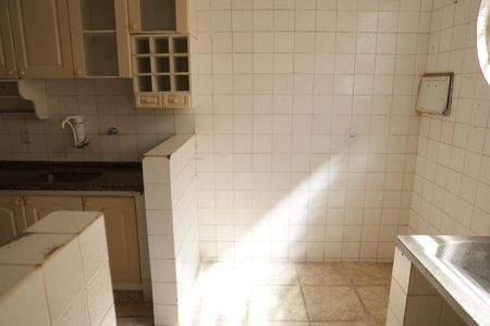 Apartamento para alugar com 68m², 3 quartos e 1 vagaÁrea de Serviço