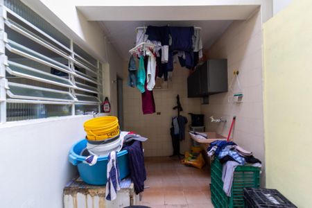 Casa à venda com 200m², 3 quartos e 2 vagasÁrea de Serviço