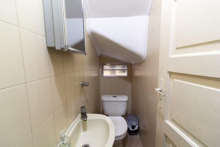 Casa à venda com 200m², 3 quartos e 2 vagasLavabo