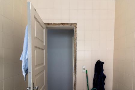 Casa à venda com 200m², 3 quartos e 2 vagasBanheiro da Suíte