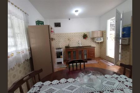 Casa à venda com 190m², 3 quartos e 6 vagas