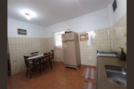 Casa à venda com 190m², 3 quartos e 6 vagas