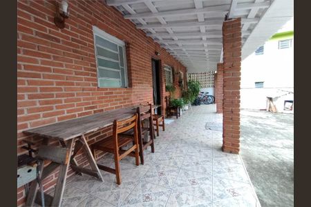 Casa à venda com 190m², 3 quartos e 6 vagas