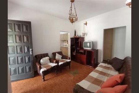 Casa à venda com 190m², 3 quartos e 6 vagas