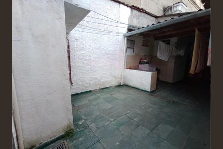 Casa à venda com 190m², 3 quartos e 6 vagas