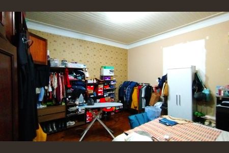 Casa à venda com 350m², 6 quartos e 8 vagas Casa à venda com 350m², 6 quartos e 8 vagasQuarto 3