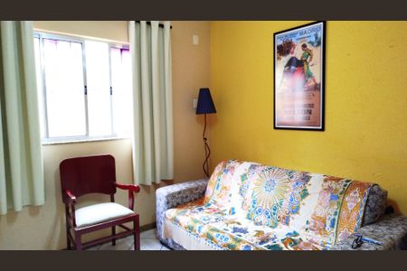 Casa à venda com 350m², 6 quartos e 8 vagas Casa à venda com 350m², 6 quartos e 8 vagasEdícula - Sala