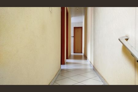 Casa à venda com 350m², 6 quartos e 8 vagas Casa à venda com 350m², 6 quartos e 8 vagasEdícula - Corredor