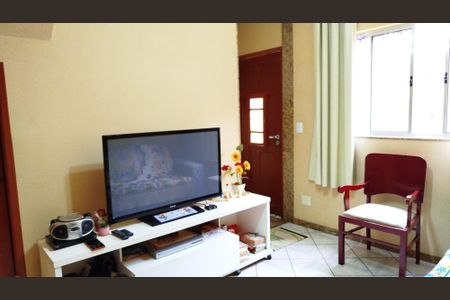 Casa à venda com 350m², 6 quartos e 8 vagas Casa à venda com 350m², 6 quartos e 8 vagasEdícula - Sala