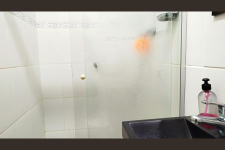 Casa à venda com 350m², 6 quartos e 8 vagas Casa à venda com 350m², 6 quartos e 8 vagasEdícula - Banheiro 6