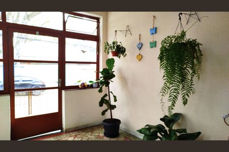 Casa à venda com 350m², 6 quartos e 8 vagas Casa à venda com 350m², 6 quartos e 8 vagasJardim de inverno