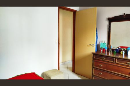 Casa à venda com 350m², 6 quartos e 8 vagas Casa à venda com 350m², 6 quartos e 8 vagasEdícula - quarto 2