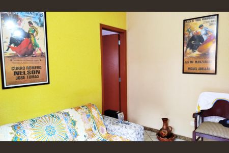 Casa à venda com 350m², 6 quartos e 8 vagas Casa à venda com 350m², 6 quartos e 8 vagasEdícula - Sala