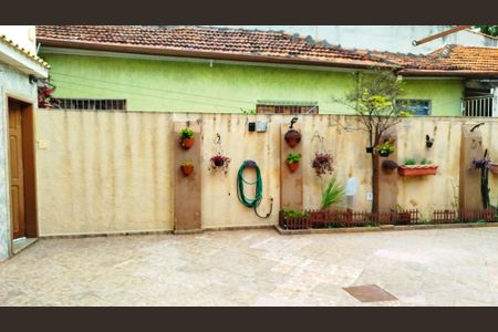 Casa à venda com 350m², 6 quartos e 8 vagas Casa à venda com 350m², 6 quartos e 8 vagasQuintal