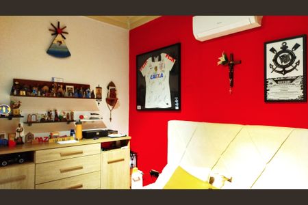 Casa à venda com 350m², 6 quartos e 8 vagas Casa à venda com 350m², 6 quartos e 8 vagasQuarto 2