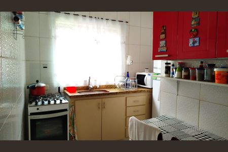 Casa à venda com 350m², 6 quartos e 8 vagas Casa à venda com 350m², 6 quartos e 8 vagasEdícula - Cozinha