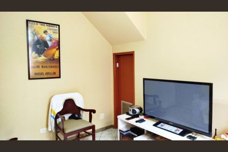 Casa à venda com 350m², 6 quartos e 8 vagas Casa à venda com 350m², 6 quartos e 8 vagasEdícula - Sala