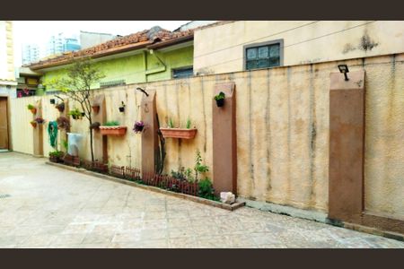 Casa à venda com 350m², 6 quartos e 8 vagas Casa à venda com 350m², 6 quartos e 8 vagasQuintal