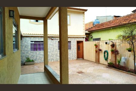 Casa à venda com 350m², 6 quartos e 8 vagas Casa à venda com 350m², 6 quartos e 8 vagasAlpendre - quintal