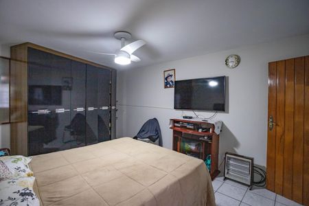 Casa à venda com 222m², 4 quartos e 2 vagassuíte 2