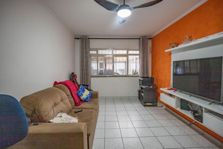 Casa à venda com 222m², 4 quartos e 2 vagasSala