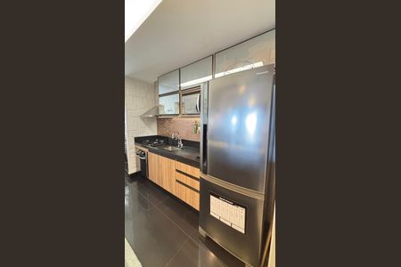 Apartamento à venda com 77m², 2 quartos e 2 vagasCozinha